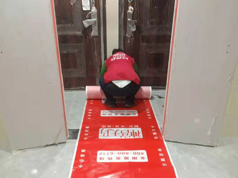 家里過道墻壁翻新一般都找誰？專業(yè)師傅都是這樣翻新舊墻面的(圖3)