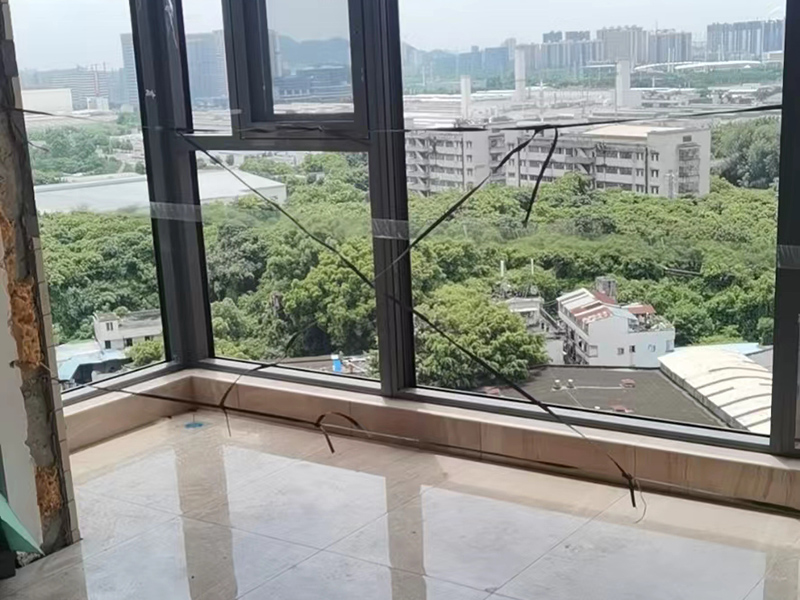這樣裝修的全封閉陽臺，你還會覺得壓抑嗎？(圖3)