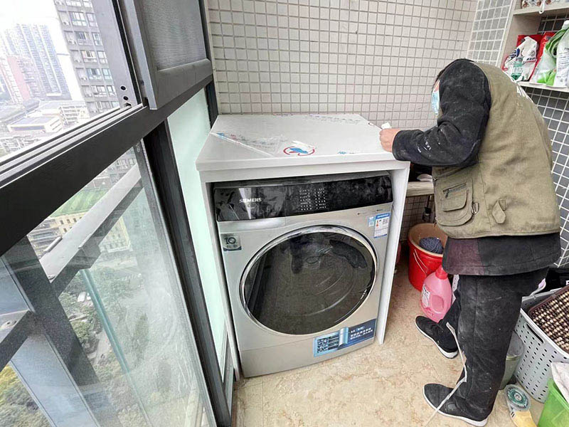 小戶型陽臺裝修如何增加收納空間？(圖3)